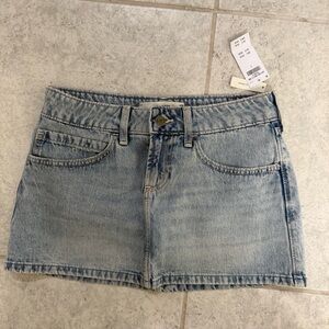 Hollister NEW WITH TAGS Women’s Light Blue Denim Mini Skirt | Size: 2 (w26)